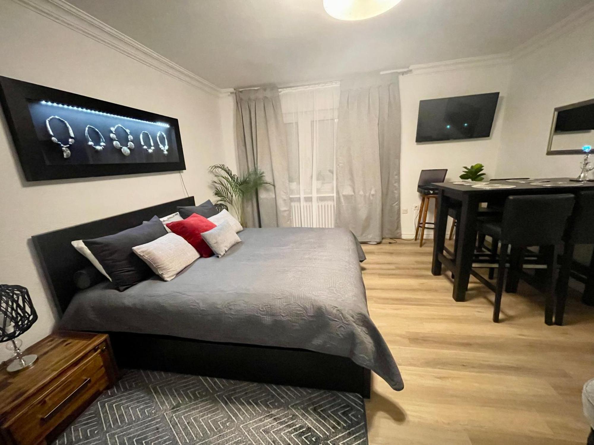 Tunnel Apartment - Nordbahntrasse, Kontaktloser Self-Check-In, Netflix Wuppertal Extérieur photo